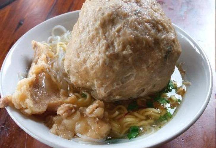Bakso Urat Om Remon: Kenikmatan yang Bikin Cilacap Bergetar